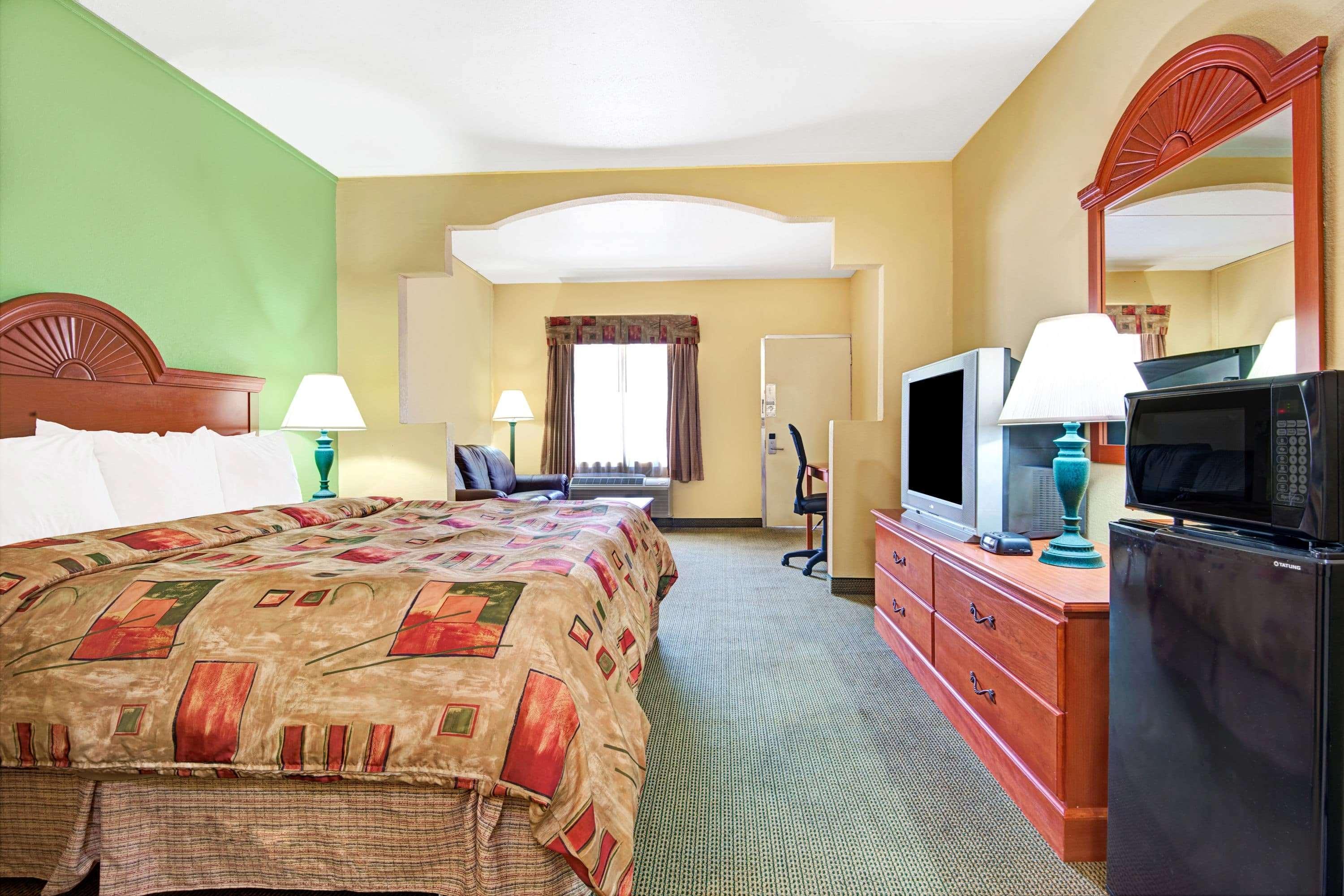 Super 8 By Wyndham Nashville Near Downtown / I-40 Экстерьер фото